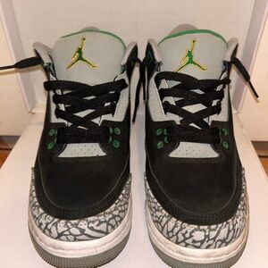 Jordan Kids Black, Gray & Green Retro Sneaker